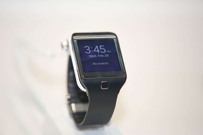 smartwatch with built in camera