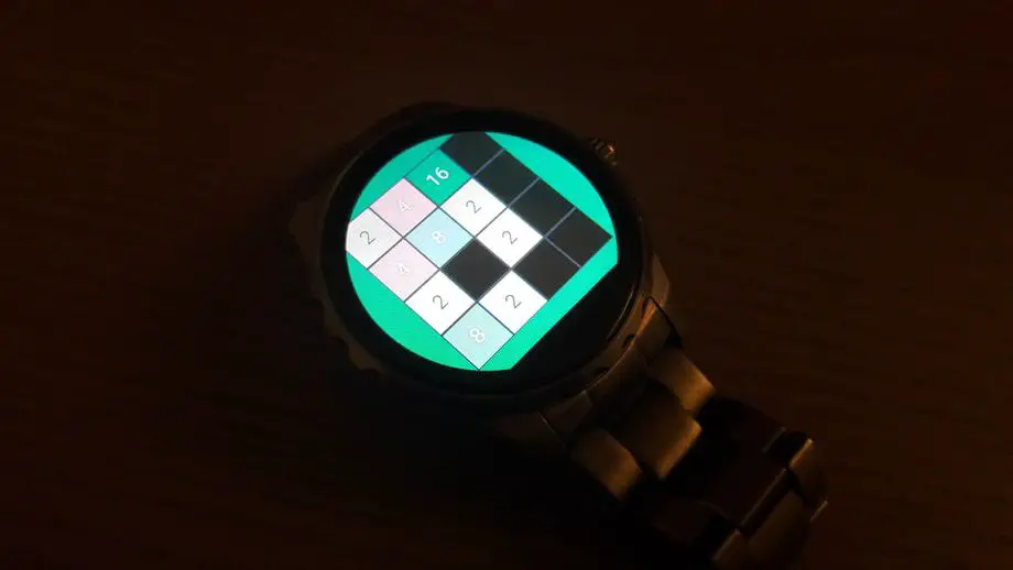 games-for-smartwatches-2048